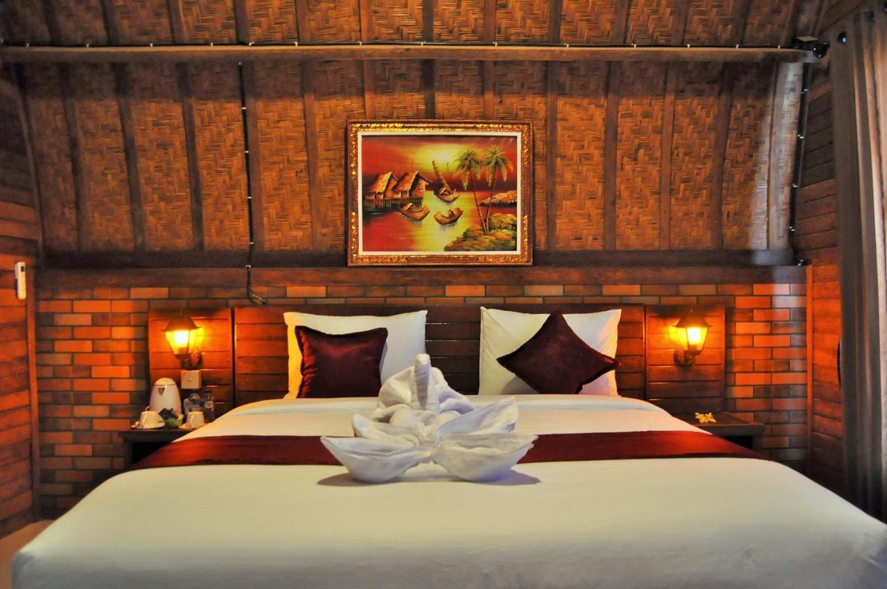 Surya Chandra Beach Bungalow Batununggul 外观 照片